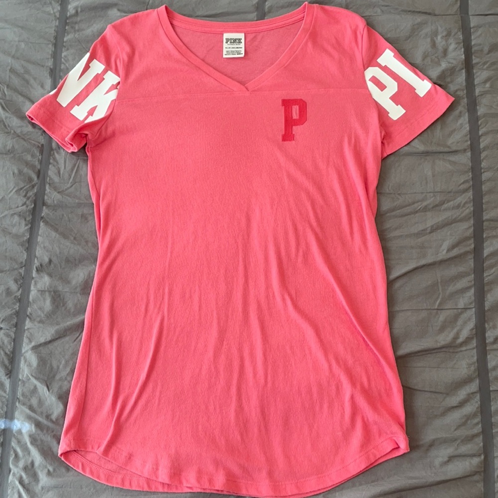 Pink Victoria secret v-neck tee short sleeve XS